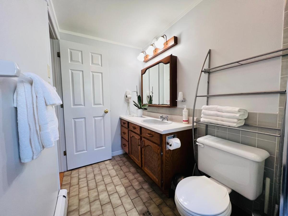 Lee'S Ocean Peek B & B Stratford Bagian luar foto