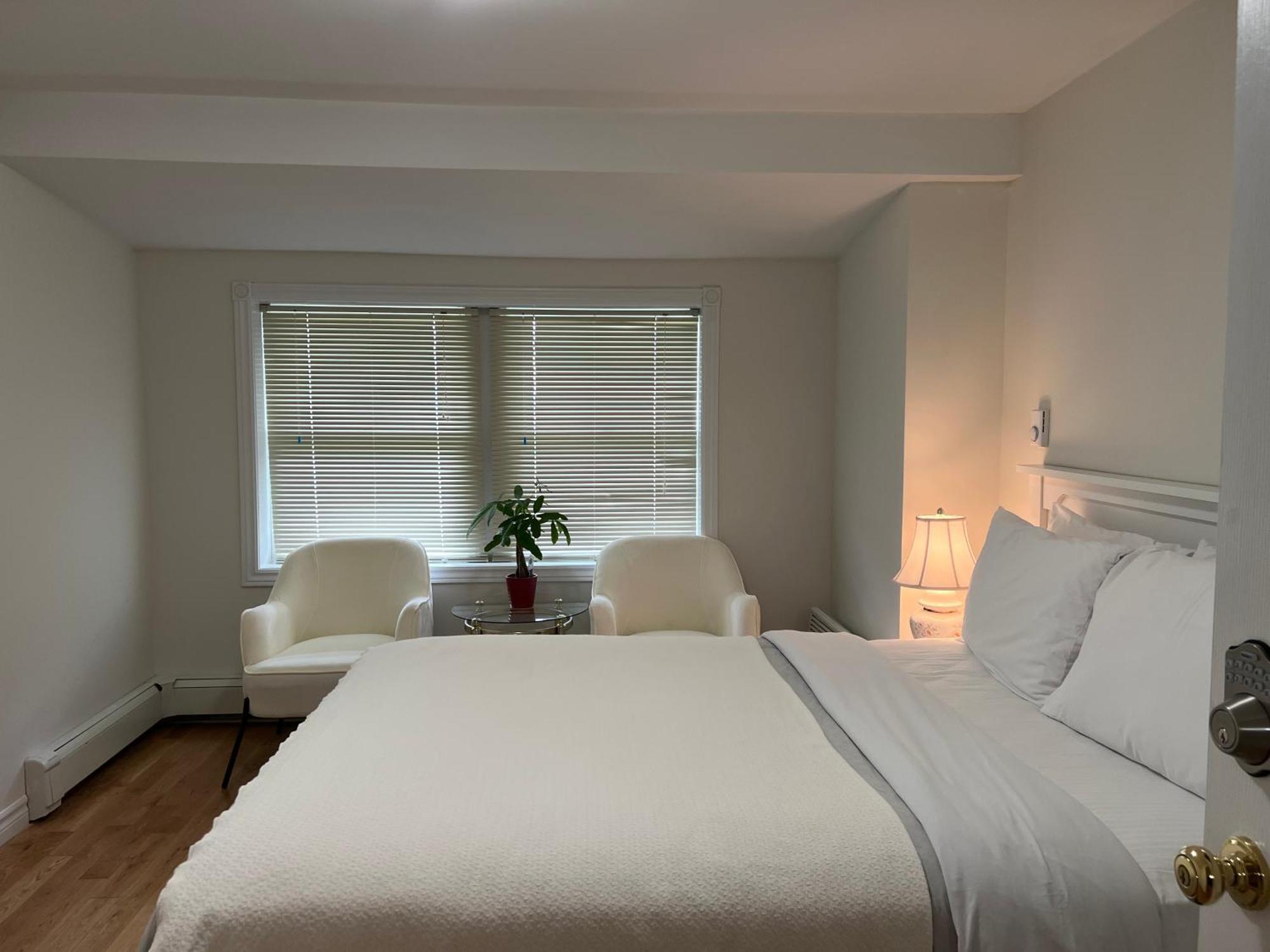 Lee'S Ocean Peek B & B Stratford Bagian luar foto