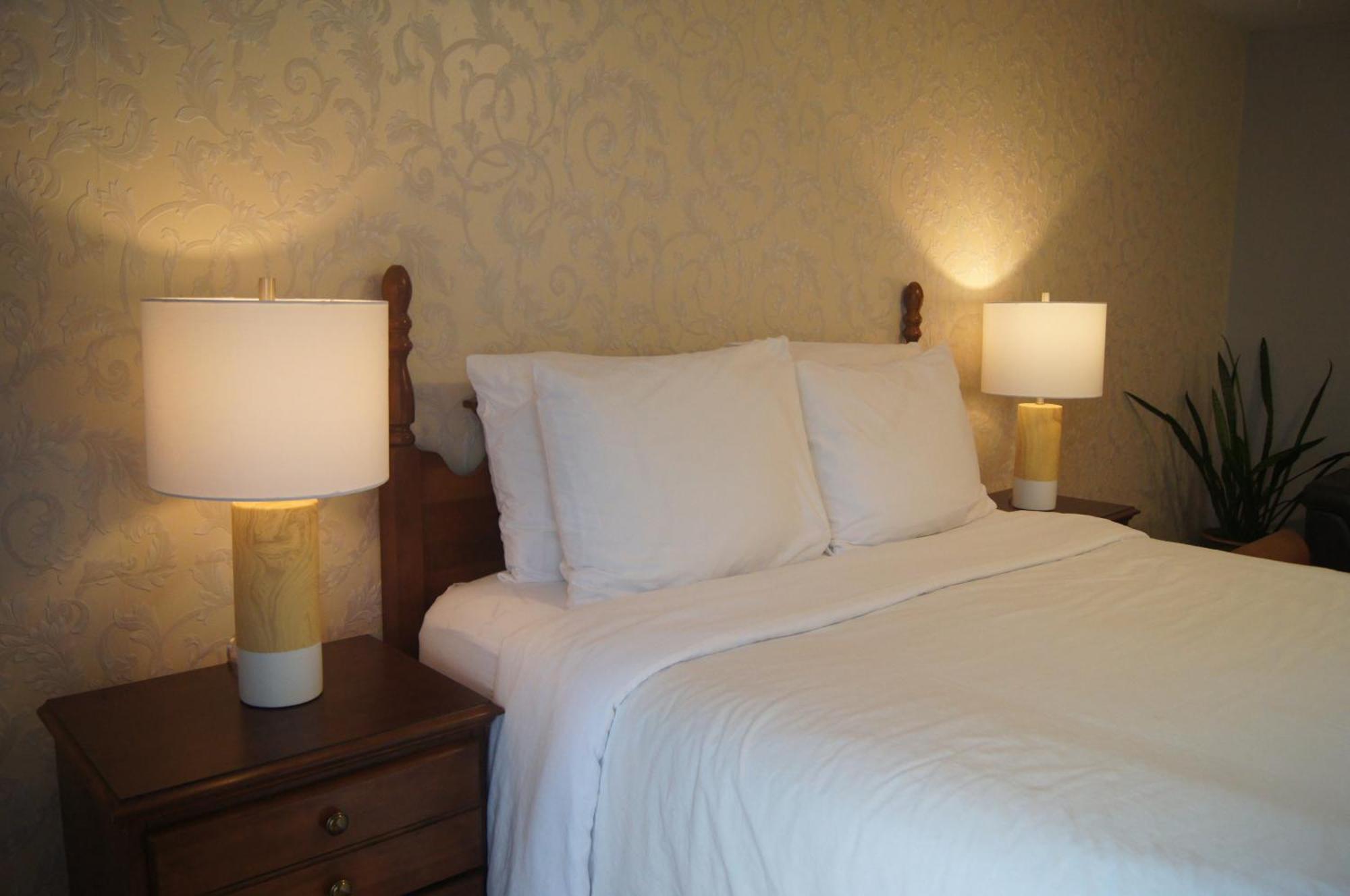 Lee'S Ocean Peek B & B Stratford Bagian luar foto