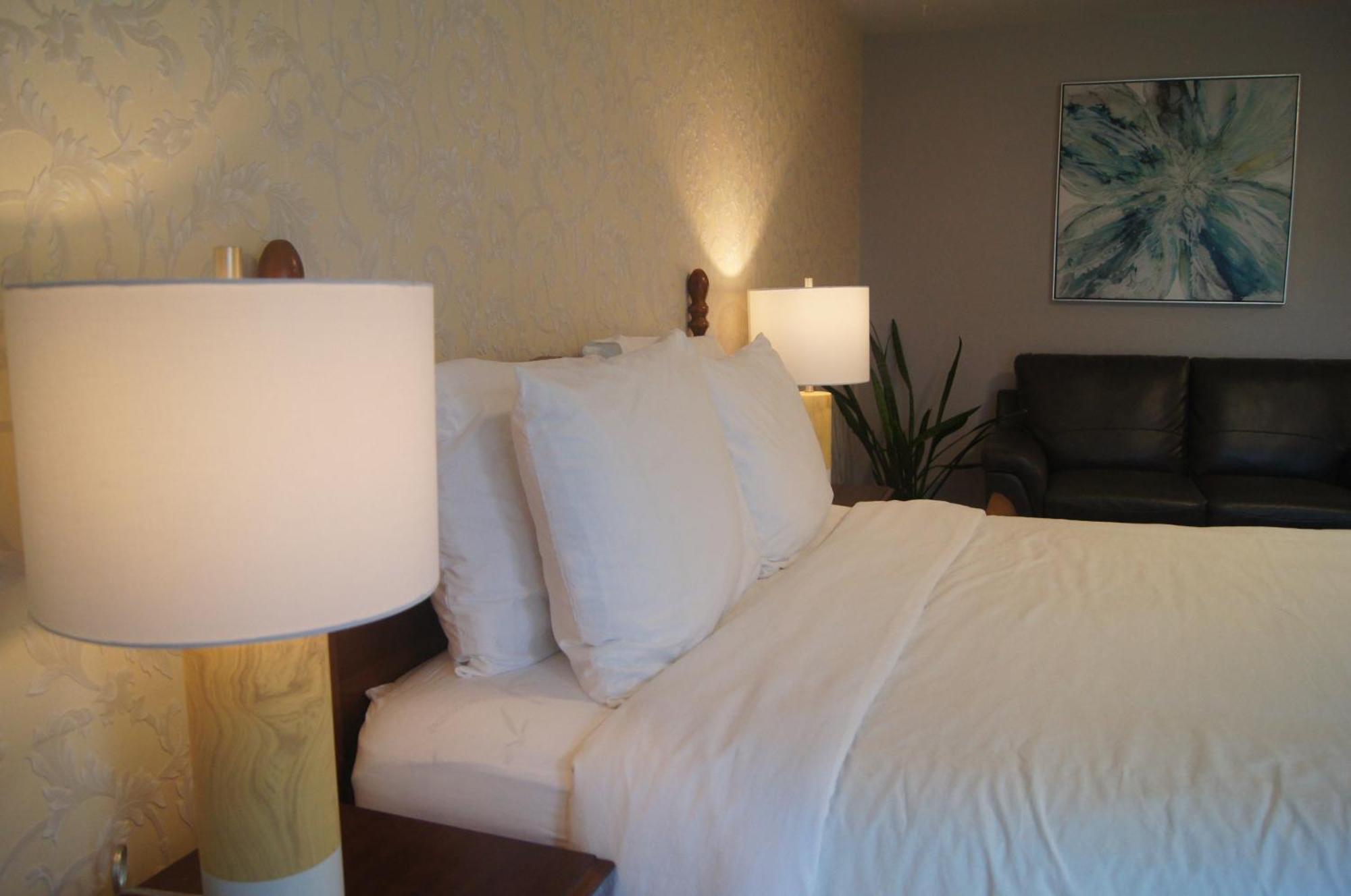 Lee'S Ocean Peek B & B Stratford Bagian luar foto