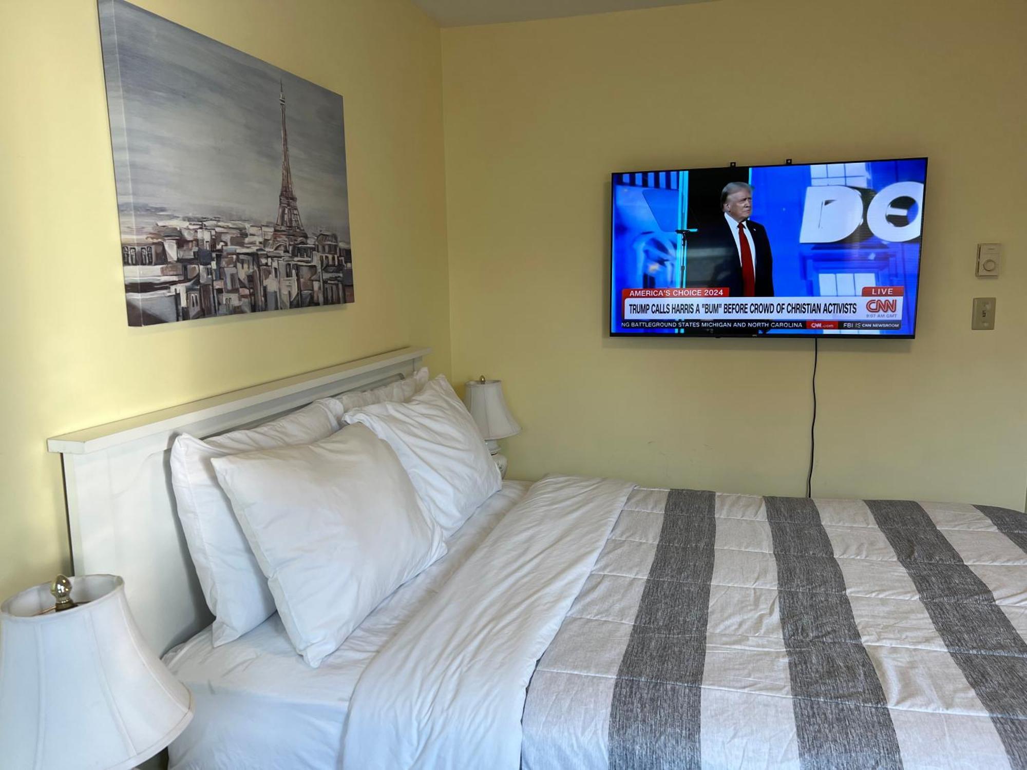 Lee'S Ocean Peek B & B Stratford Bagian luar foto