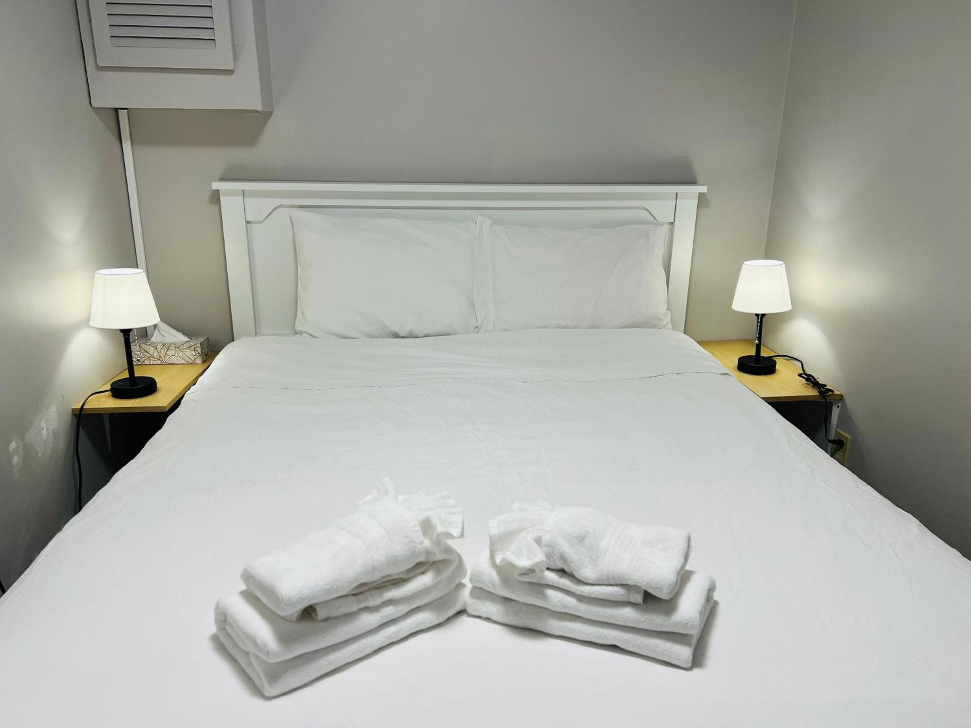 Lee'S Ocean Peek B & B Stratford Bagian luar foto